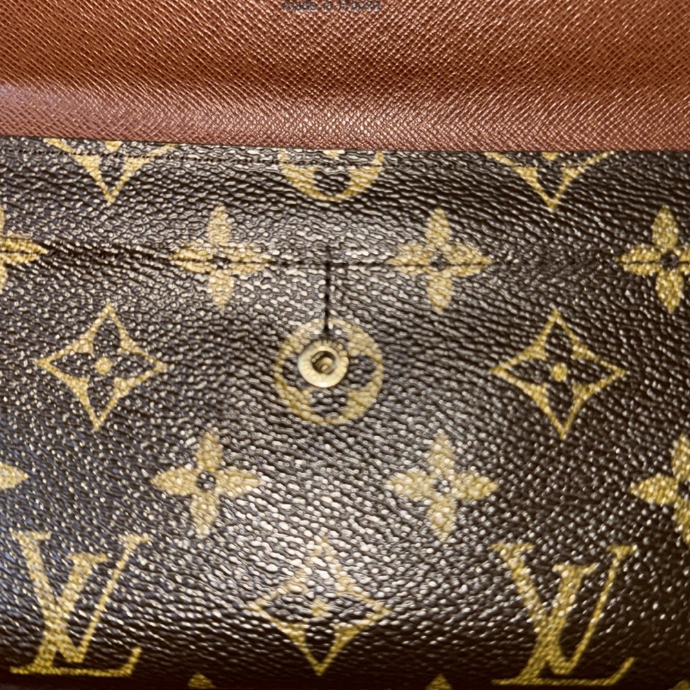 Authentic Pre-Loved Louis Vuitton Monogram Long wallet - Snap closure - zipper - Picture 3 of 9